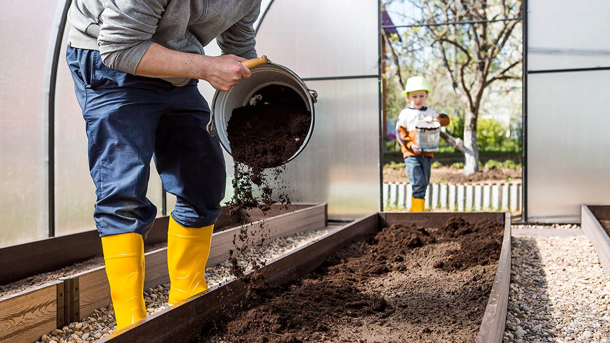 Что нужно сделать на даче в майские праздники: работы в саду и огороде