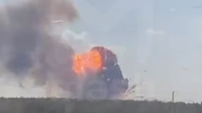 Появилось видео мощного взрыва во Владимирской области
