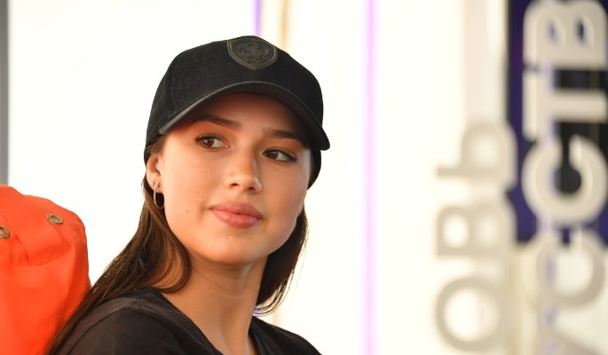 "Дешево смотрится": перекошенную от пластики Загитову сравнили с 40-летней теткой