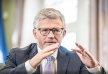 Андрей Мельник возглавит постпредство Украины при ООН вопреки скандалу с Шольцем andrej melnik vozglavit postpredstvo ukrainy pri oon vopreki skandalu s sholczem-urbandigest-ru-174406737200-0