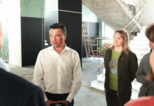 Андрей Воробьев открывает двери Физмат-лицея для студентов МГУ и МФТИ andrej vorobev otkryvaet dveri fizmatliczeya dlya studentov mgu i mfti-urbandigest-ru-174493918500-0