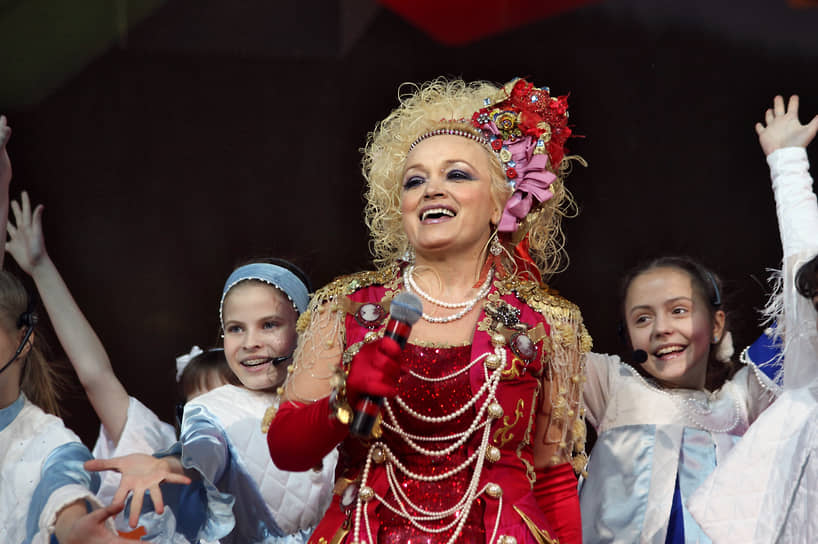 Аншлаги и фестиваль Ural Music Night на Золотом кольце Надежды Кадышевой-0