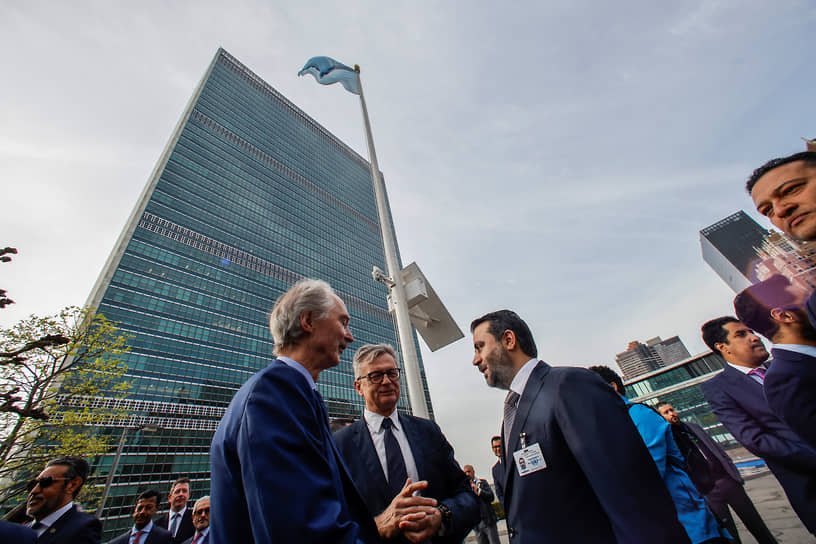 Асад аш-Шайбани представил новый флаг Сирии и обсудил сотрудничество с МВФ-0