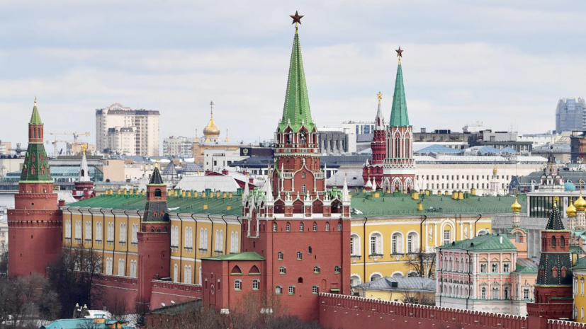 «Зеленский со своей сворой подрывают мирные усилия»: в Москве отреагировали на угрозы Киева нанести удар по параду 9 мая