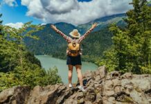 Летний отдых 2025 - Дмитрий Горин советует Абхазию, Турцию и ОАЭ letnij otdyh 2025 dmitrij gorin sovetuet abhaziyu turcziyu i oae-urbandigest-ru-174499050000-0