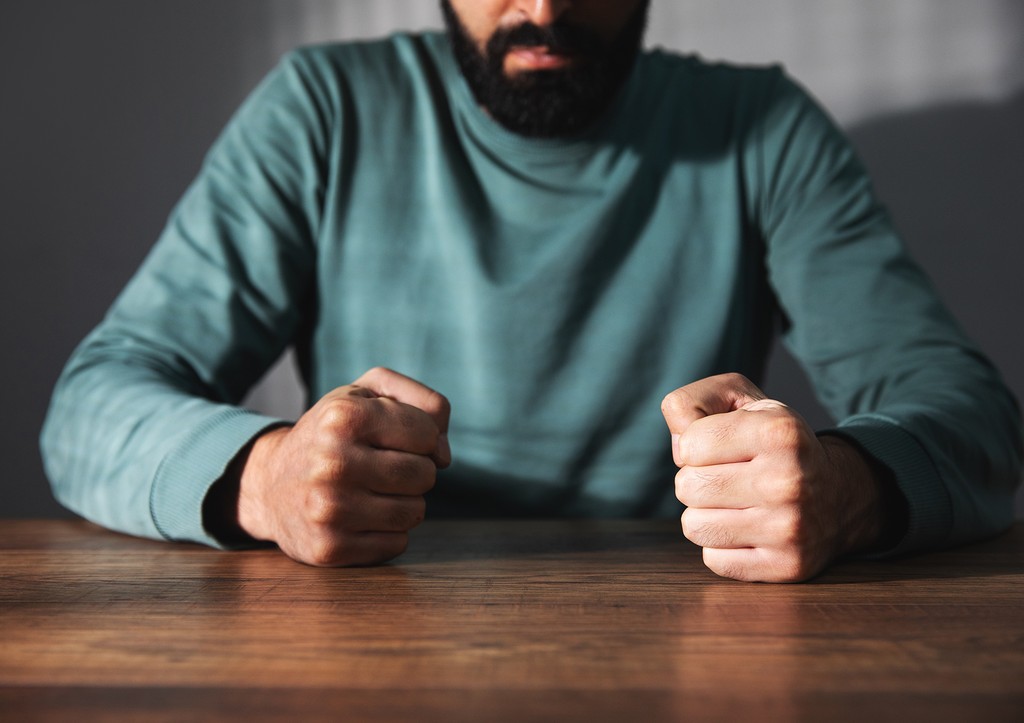 Отучал пить кулаками: заботливый муж покалечил жену и добил ее спустя год