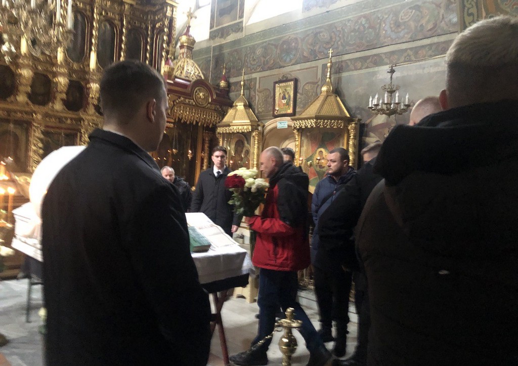 Отпевание Паши Техника в храме попало на видео