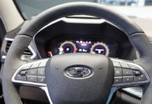 AvtoVAZ представил электромобиль Lada-e Aura с технологиями Яндекса predstavil elektromobil s tehnologiyami yandeksa-urbandigest-ru-174583799100-0