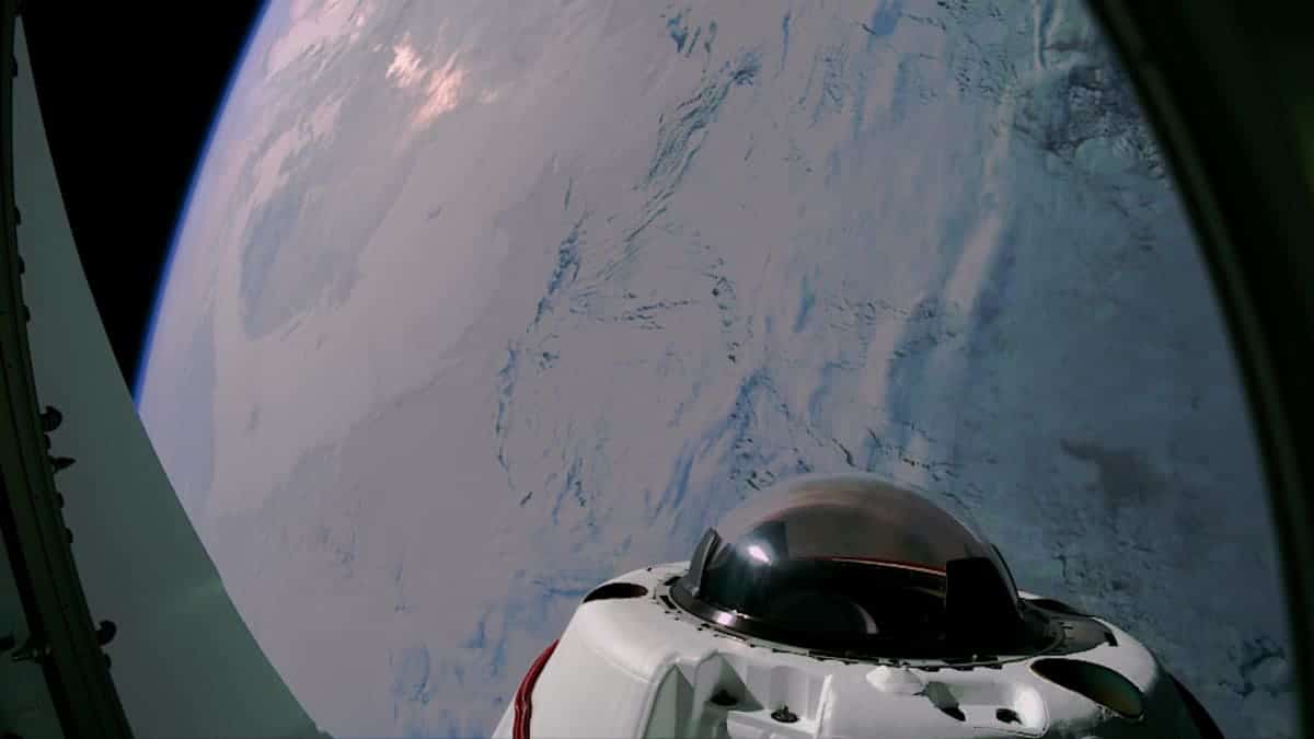 SpaceX публикует уникальные кадры Земли с корабля Fram2-0