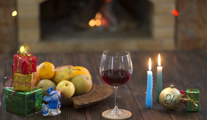 Что надеть на корпоратив: пять идей для вечеринки с коллегами