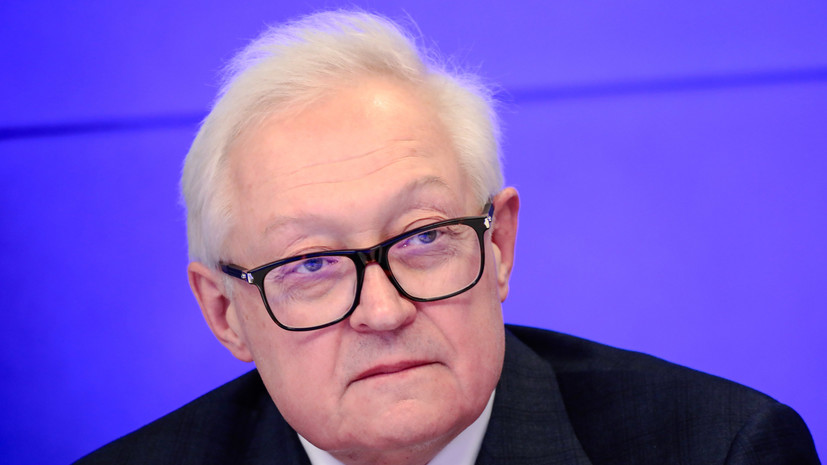 Рябков: Москва не удивилась угрозам Трампа ввести пошлины на российскую нефть