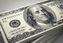 sergej suverov iz uk arikapital otmetil krizis dollara i rublya izza geopolitiki-urbandigest-ru-174549244800-0