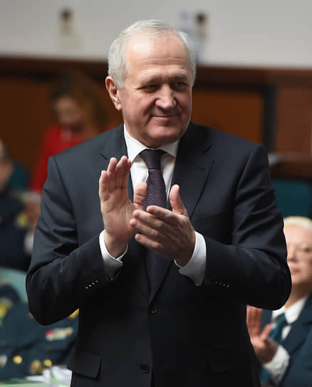 Совет Федерации и Владимир Путин утвердили 50 законов для участников СВО за 2024 год-0