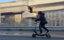 Современные сервисы МТС Юрент и SanRent - Самокатчик разогнался до 100 км/ч в Москве sovremennye servisy mts yurent i samokatchik razognalsya do 100 kmch v moskve-urbandigest-ru-174464974800-0