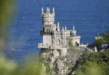 Зеленский выступает против уступок, Украина отказывается признать Крым российским zelenskij vystupaet protiv ustupok ukraina otkazyvaetsya priznat krym rossijskim-urbandigest-ru-174534486100-0