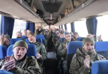 Дональд Трамп и Дмитрий Песков комментируют обмен пленными между Россией и Украиной donald tramp i dmitrij peskov kommentiruyut obmen plennymi mezhdu rossiej i ukrainoj-urbandigest-ru-174802090200-0