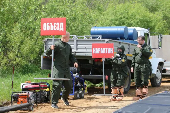 Евгений Трушкин и ветеринары из Свердловской, Тюменской и Челябинской областей успешно борются с африканской чумой свиней-0