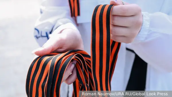 Уголовное дело возбудили против осквернившего георгиевскую ленту стримера