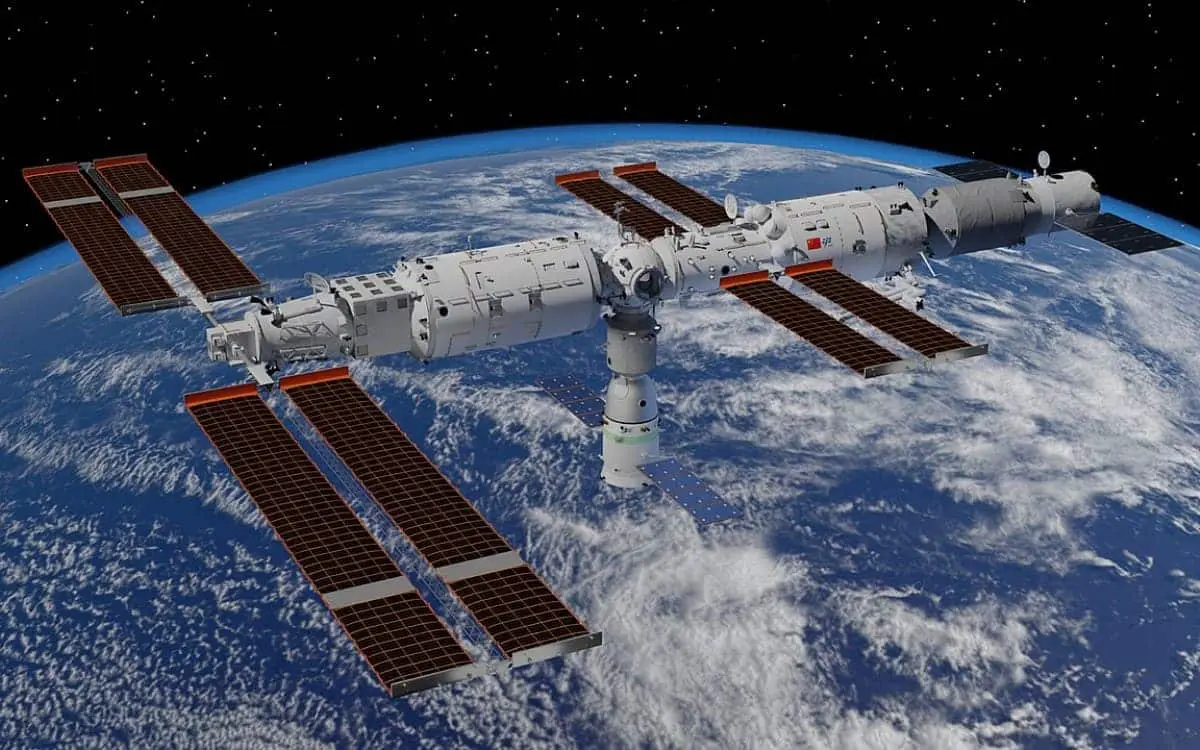 Китай усиливает безопасность «Тяньгун» и готовится ко встрече со Starlink-0
