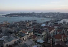 Кремль и Стамбул ожидают ответа Украины по переговорам с Россией kreml i stambul ozhidayut otveta ukrainy po peregovoram s rossiej-urbandigest-ru-174853426600-0