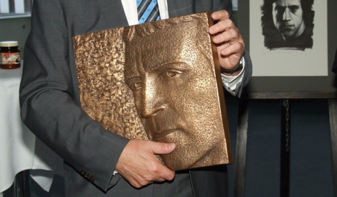 365 тысяч евро: как Марина Влади нажилась на наследстве Владимира Высоцкого