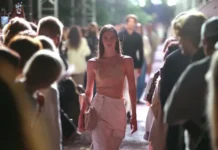 Модная ночь на Патриарших с летом в Москве, стилем и красотой modnaya noch na patriarshih s letom v moskve stilem i krasotoj-urbandigest-ru-174716551300-0