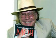 Ольга Бузова и Стас Костюшкин представляют вдохновляющие книги olga buzova i stas kostyushkin predstavlyayut vdohnovlyayushhie knigi-urbandigest-ru-174643701000-0