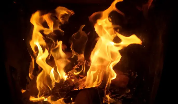 В Ростовской области загорелся крупный рынок