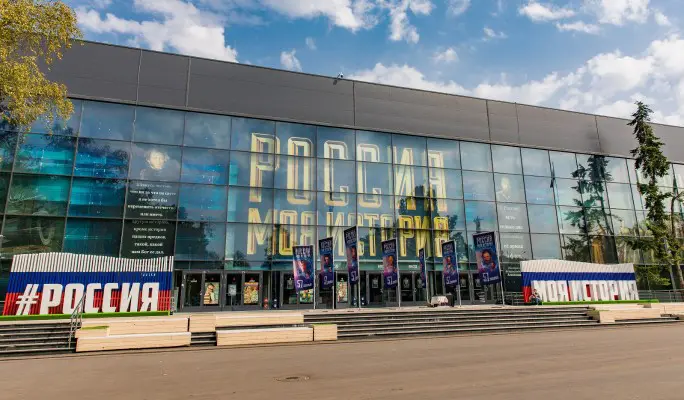 Наследие Романовых или микро-Москва: что посмотреть осенью в музеях ВДНХ