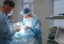 Отказ от размеров Памелы Андерсон в маммопластике с Отари Гогиберидзе otkaz ot razmerov pamely anderson v mammoplastike s otari gogiberidze-urbandigest-ru-174850910600-0