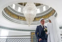 Павел Островский и Владислав Поздняков обсуждают взгляды РПЦ и союз россиянок с мусульманами pavel ostrovskij i vladislav pozdnyakov obsuzhdayut vzglyady rpcz i soyuz rossiyanok s musulmanami-urbandigest-ru-174809308700-0