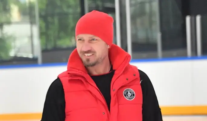 Психолог дал советы семье Костомарова об адаптации к жизни после выписки из больницы