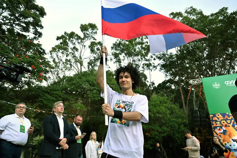 Российская сборная успехом завершила Международную Менделеевскую олимпиаду с помощью МГУ и Фонда Мельниченко-0