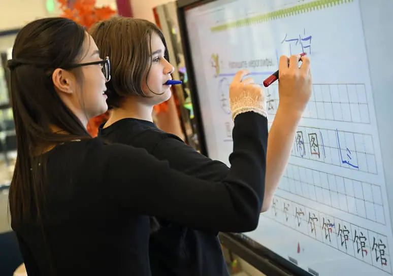 Российский союз туриндустрии анализирует изменения цен и трендов лагерей Артек и Орленок-0