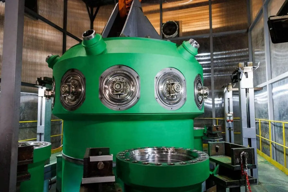 Россия создала первую РИТМ-400 для ледокола нового поколения "Россия"-0