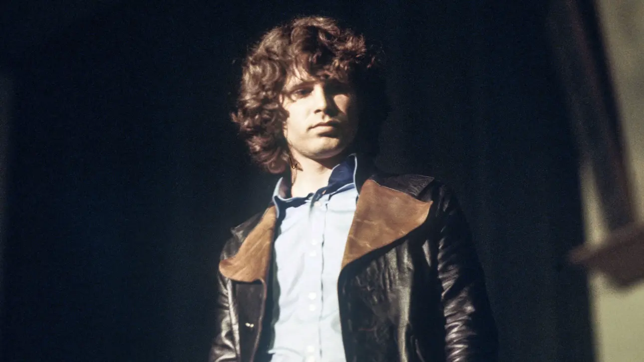 Украденный памятник Джиму Моррисону нашли спустя 37 лет поисков