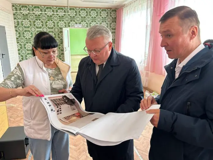 Сергей Никонов и Дмитрий Кузьминых добиваются успеха в соцпроектах Красноуральска-0