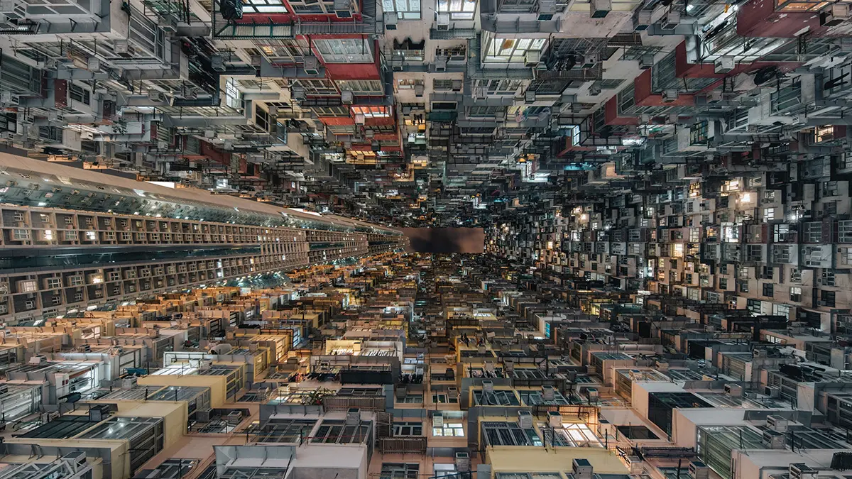 Трехлетняя девочка в Гонконге четыре дня жила в квартире с телом матери