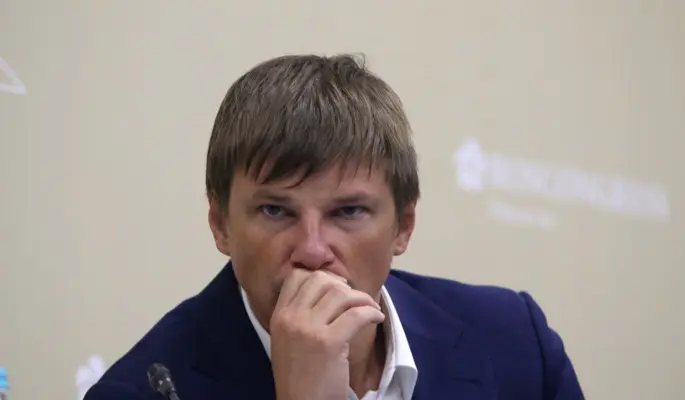 Аршавин решил избавиться от огромного дома: цена кусается