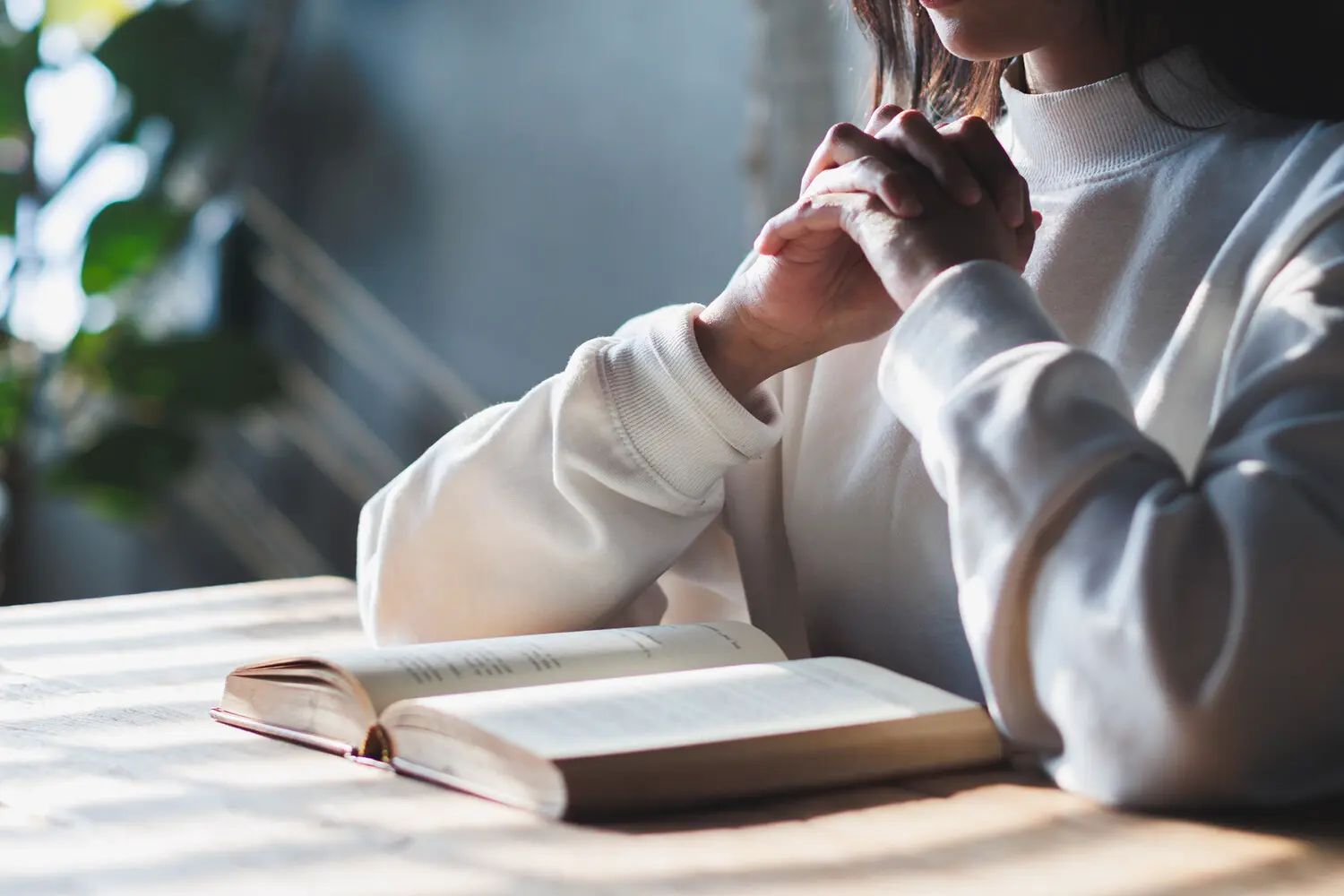 ИИ проливает свет на тайны авторства Ветхого Завета и Кумранских рукописей-0