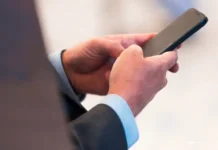 Максут Шадаев и Сергей Боярский о VK и эволюции госуслуг maksut shadaev i sergej boyarskij o i evolyuczii gosuslug-urbandigest-ru-0