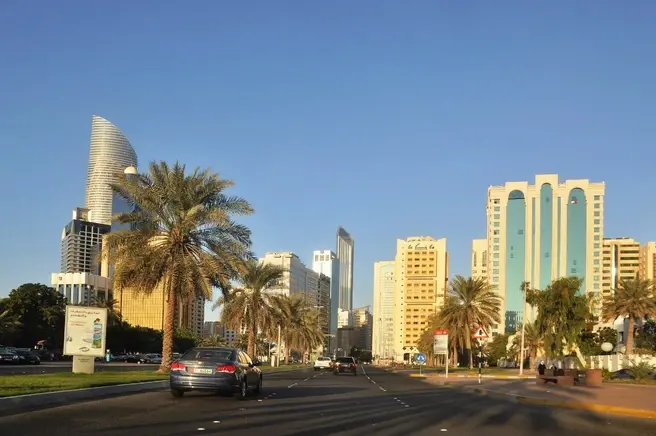 В Эмиратах очень жарко, зато дешево | Источник: Артем Устюжанин / E1.RU