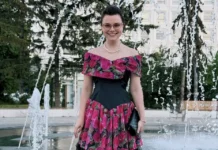 tatyana bruhunova v vintazhnom plate pokorila poklonnikov molodezhnym obrazom-urbandigest-ru-174885529500-0