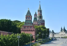 Виктор Югай объясняет, как МегаФон ускоряет мобильный интернет в Кремле viktor yugaj obyasnyaet kak megafon uskoryaet mobilnyj internet v kremle-urbandigest-ru-0