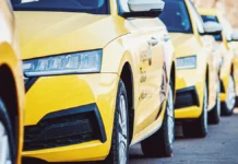 anton petrakov i ilya zotov obsuzhdayut dinamiku czen v yandeks taksi-urbandigest-ru-0