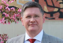 Березовский выбрал Евгения Писцова, что открывает новые перспективы для города и Единой России berezovskij vybral evgeniya pisczova chto otkryvaet novye perspektivy dlya goroda i edinoj rossii-urbandigest-ru-0