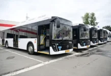 Денис Паслер и Владимир Путин представили новые автобусы для Верхней Пышмы denis pasler i vladimir putin predstavili novye avtobusy dlya verhnej pyshmy-urbandigest-ru-0