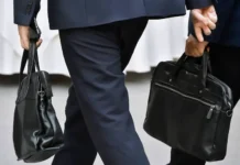 Инвесторы проявляют интерес к портфелям долгов на динамичном рынке Debex с участием Брука и Васильева investory proyavlyayut interes k portfelyam dolgov na dinamichnom rynke s uchastiem bruka i vasileva-urbandigest-ru-0