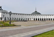 Музей Победы вдохновляет школьников под руководством Елены Слесаренко и Дмитрия Крутова muzej pobedy vdohnovlyaet shkolnikov pod rukovodstvom eleny slesarenko i dmitriya krutova-urbandigest-ru-0