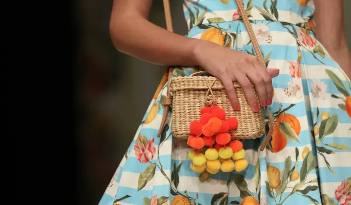 "Жадность нас погубит": мошенники обманули дизайнера одежды Юлию Гагуа